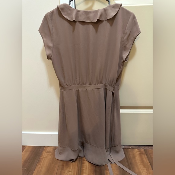 Aritzia Sunday Best Savoy Dress - Size 2 - Picture 3 of 7